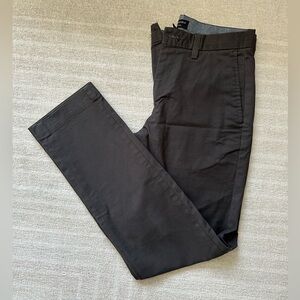 BR Men’s Navy Chinos